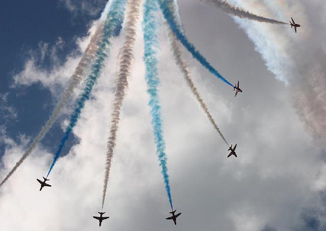127 Red Arrows - RAF.JPG